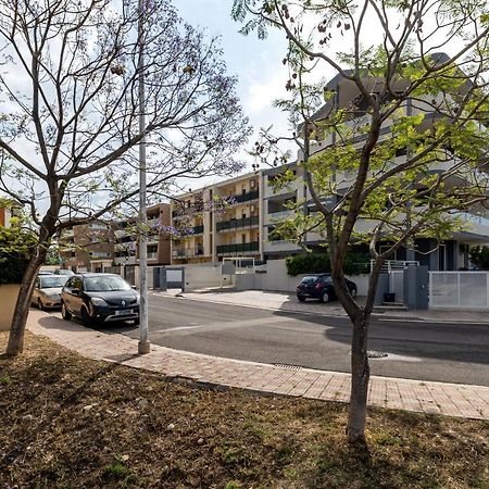 Апартаменти Casa Andrea A 1,5 Km Dal Mare! Куарту-Сант'Елена Екстер'єр фото